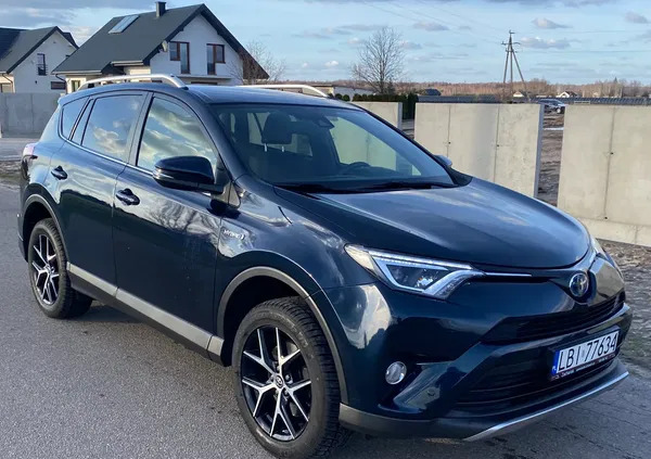 toyota rav4 Toyota RAV4 cena 95900 przebieg: 105100, rok produkcji 2017 z Kolbuszowa